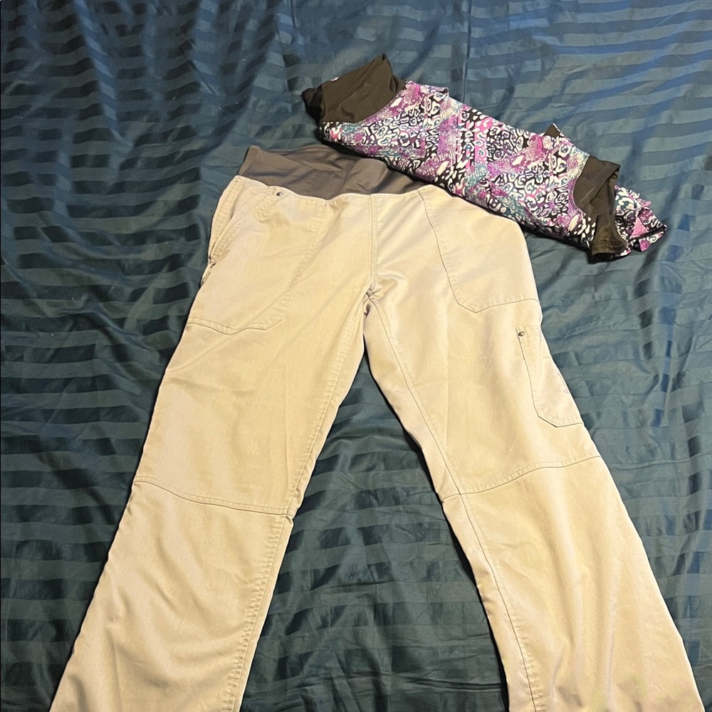 Women's Premiere Healing Hands Multicolor Patterned Top with Pants